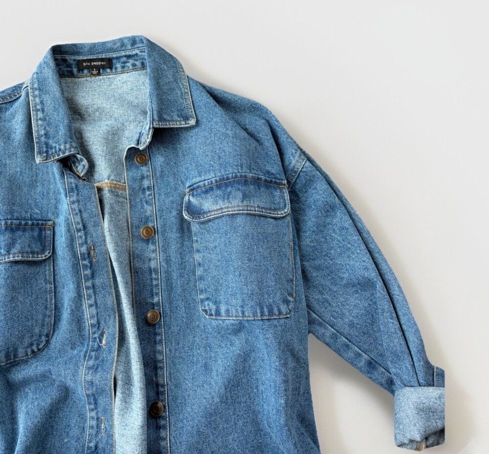 Blu Pepper Women’s Oversized Denim Shacket Shirt Jacket Blue Button Front Size L - Picture 4 of 6